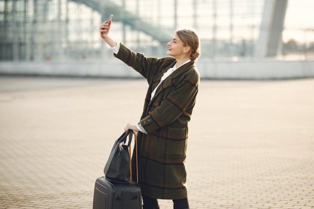 How to get portable wifi device at the airport